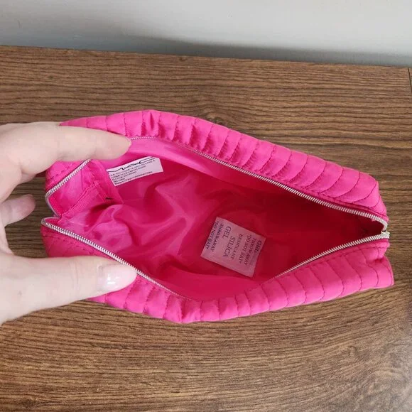 MAC Cosmetics Pink Makeup Bag - Picture 4 of 6
